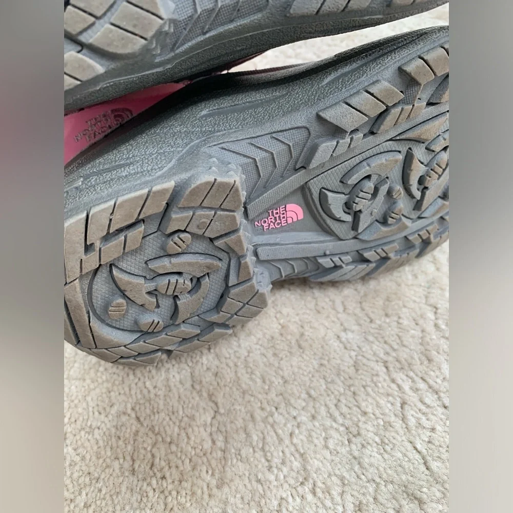 The North Face Size 4 Big Girl Greenland Heatseeker Winter Snow Boots
